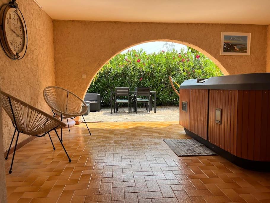 Bas De Villa 70M2 Independant Avec Espace Jacuzzi Prive ル・ラヴァンドゥー エクステリア 写真