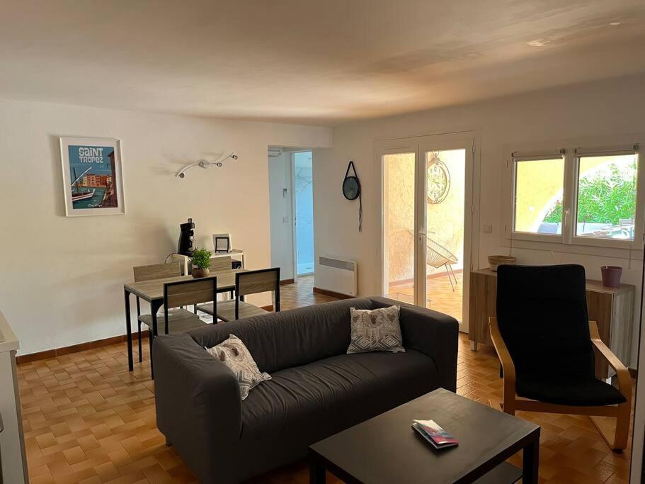 Bas De Villa 70M2 Independant Avec Espace Jacuzzi Prive ル・ラヴァンドゥー エクステリア 写真