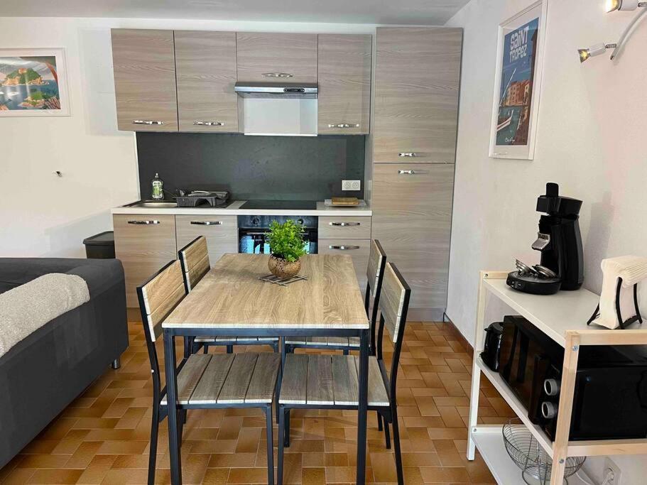 Bas De Villa 70M2 Independant Avec Espace Jacuzzi Prive ル・ラヴァンドゥー エクステリア 写真